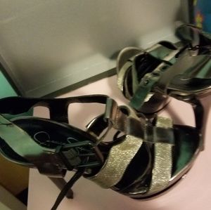 8.5 Jessica Simpson platform